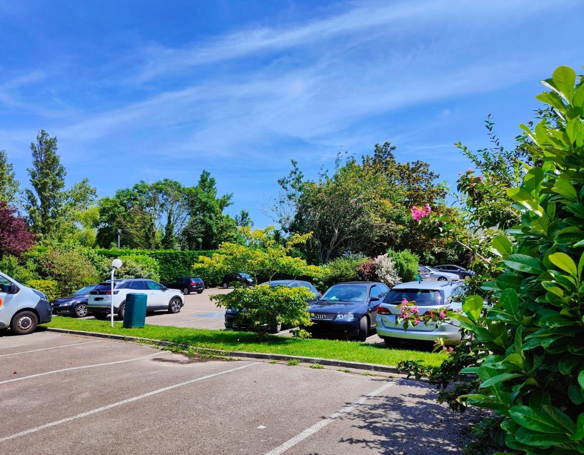 Holiday Inn Calais Coquelles By Ihg Exterior photo