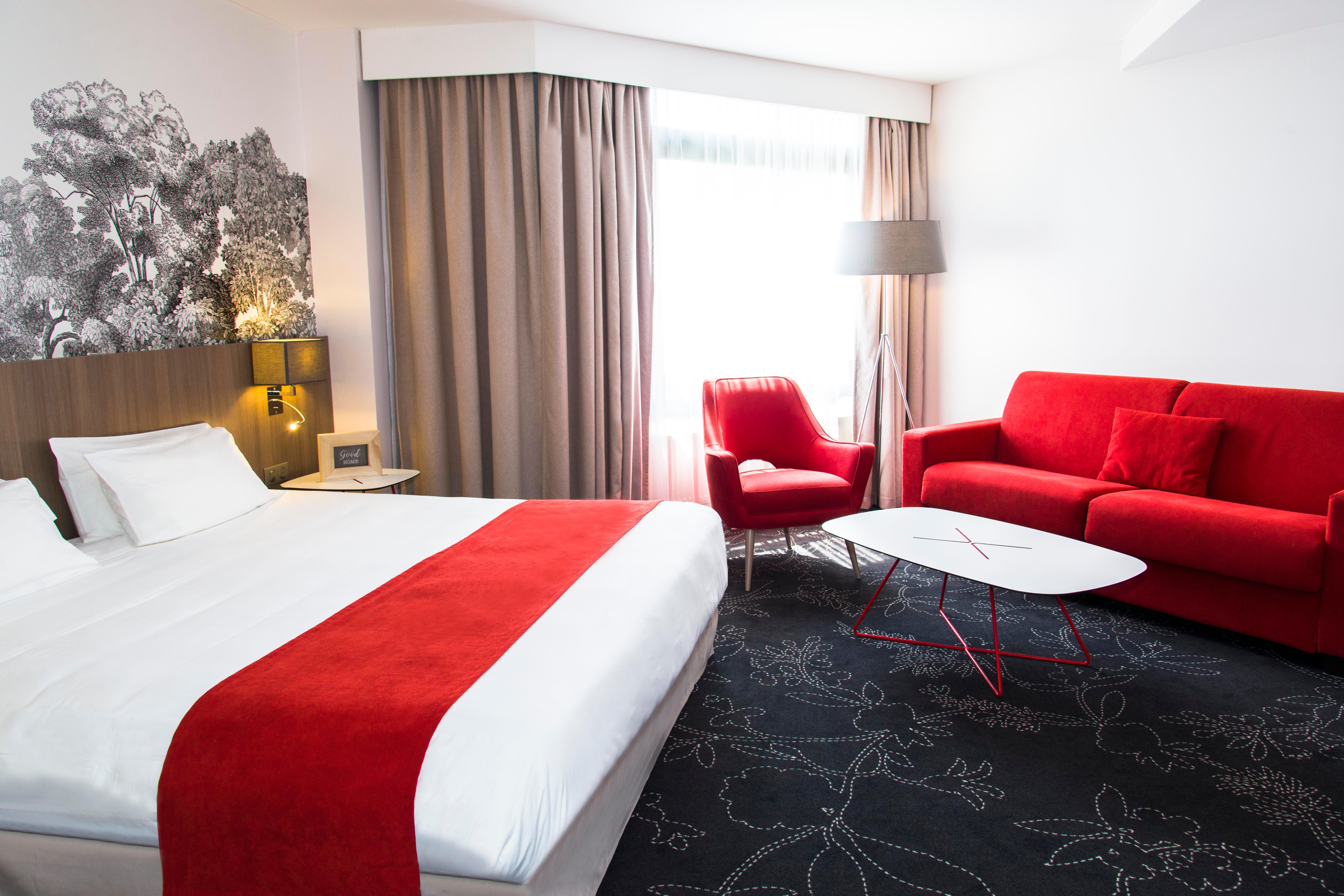 Holiday Inn Calais Coquelles By Ihg Exterior photo